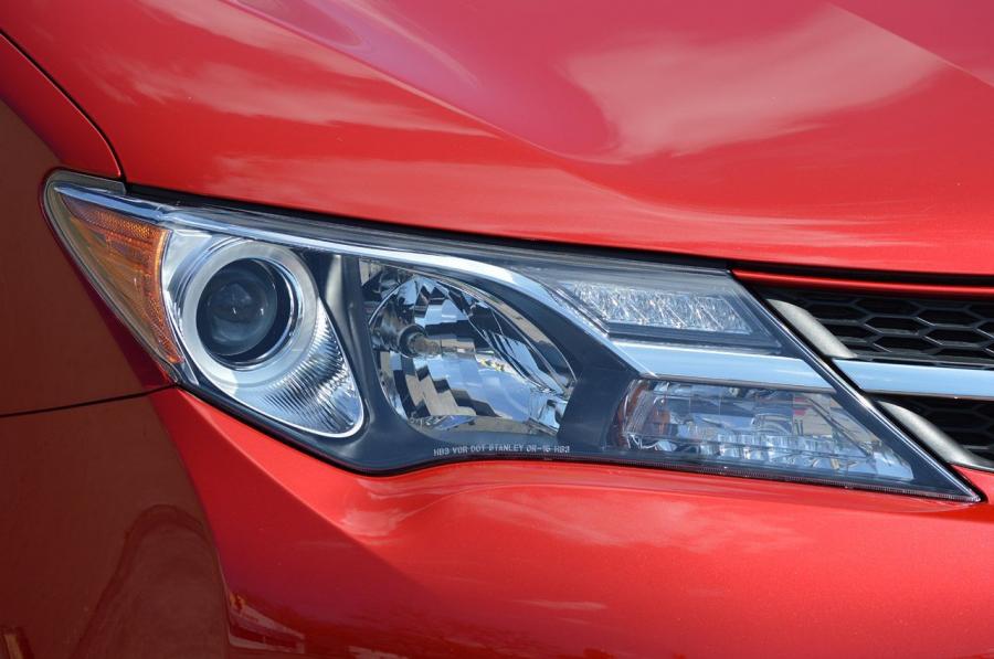  Toyota RAV4 2013 года  (фото 52 из 89)